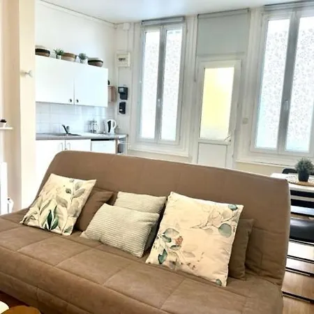 Studio, Sea And The Lejlighed *