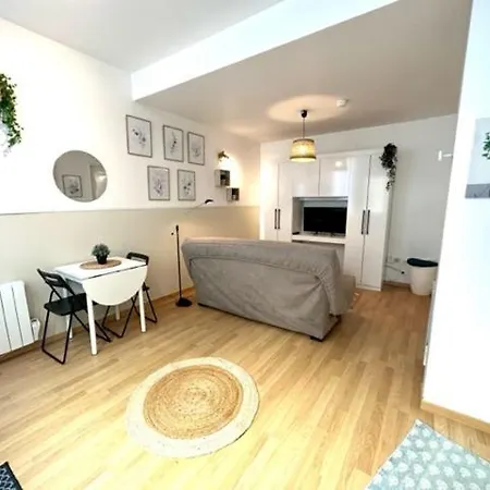 Apartment Studio, Sea And The Le Havre